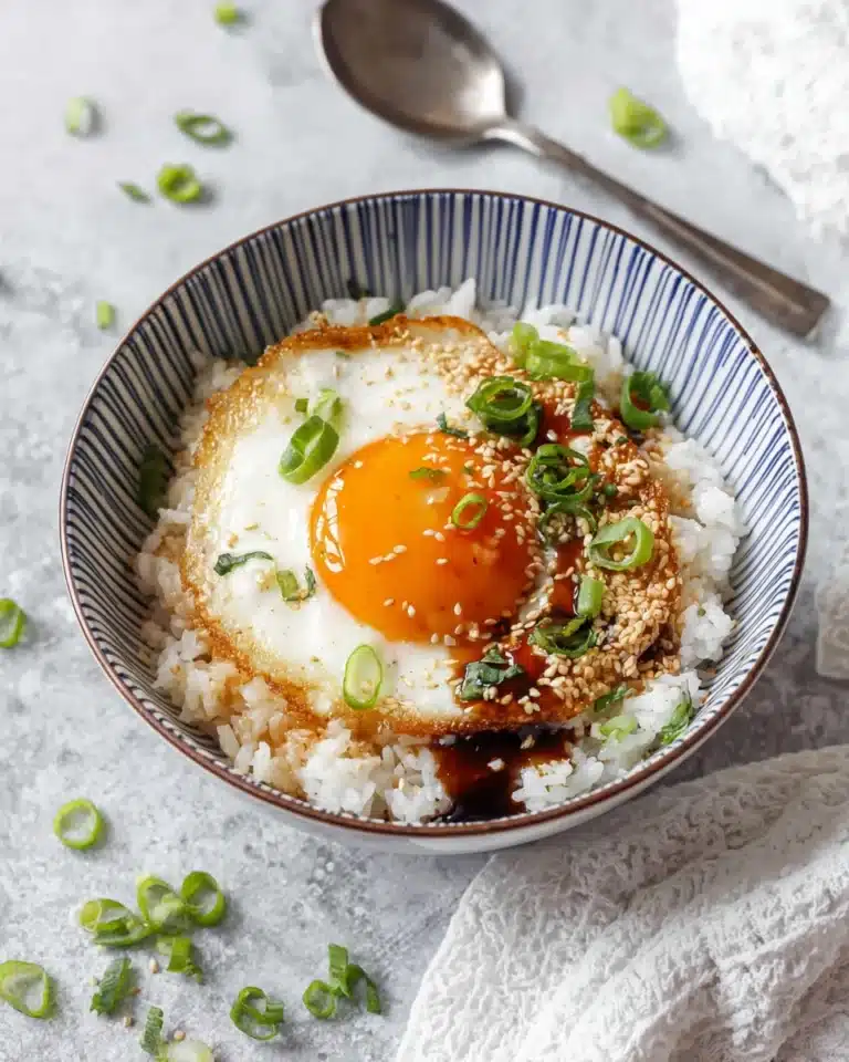 10-min. Easy Korean Egg Rice (Gyeran Bap)