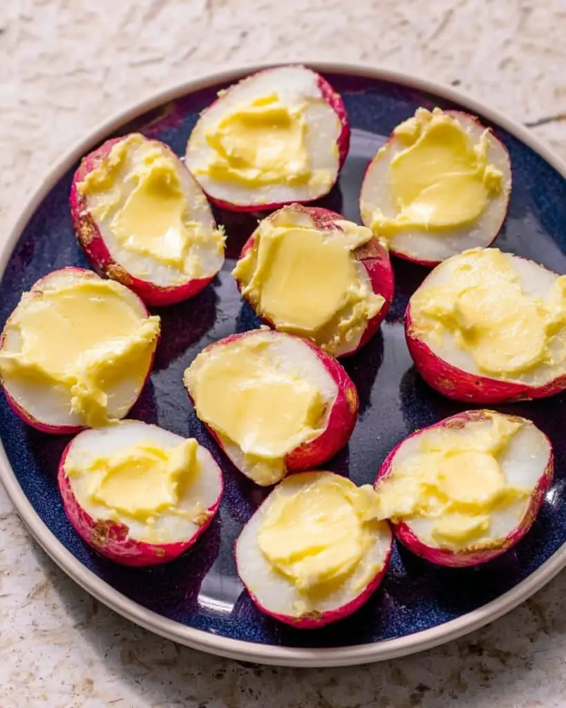 Radish with Butter and Salt Recipe