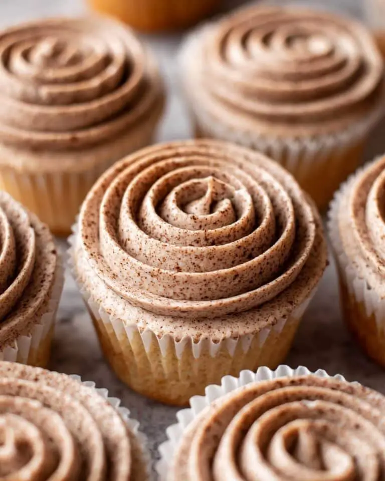 Mini No Bake Cinnamon Roll Cheesecakes Recipe