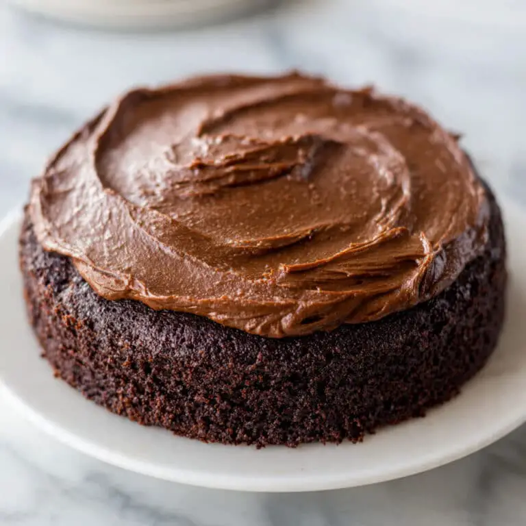 Decadent Chocolate Ganache: A Creamy Guide to Dark, Milk, and White Chocolate Variations Recipe