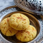 Meethi Tikiyaan (Sweet Fried Semolina Cookies) Recipe