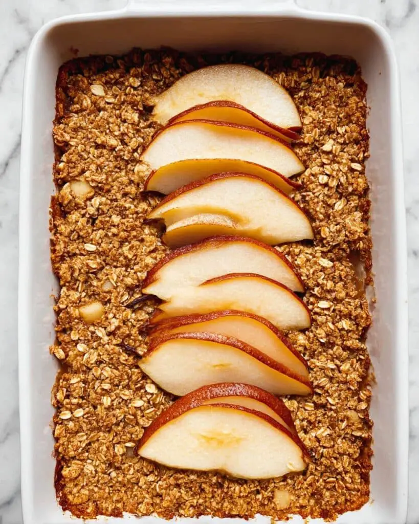 Spiced Pear Baked Oatmeal Recipe