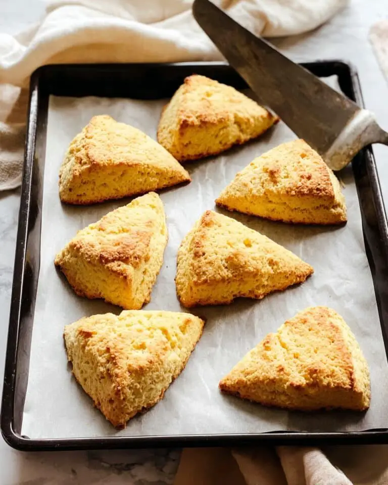 Easy Vanilla and Cream Scones Recipe