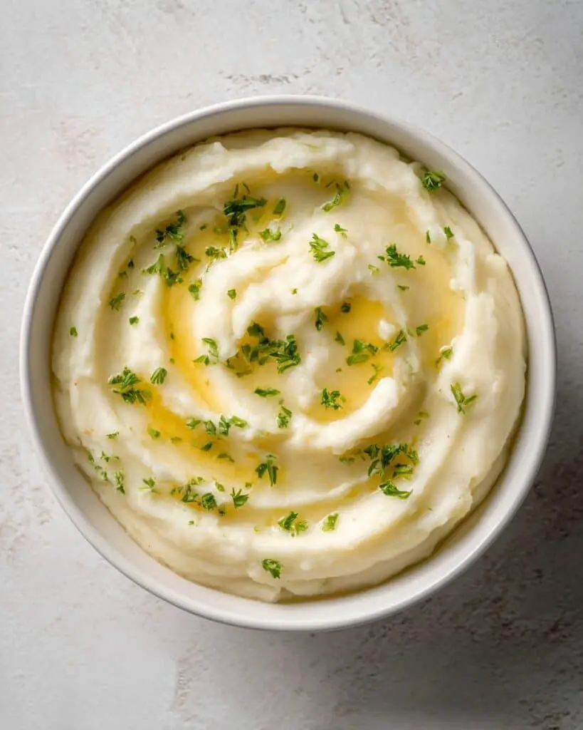 The Best and Creamiest Mashed Potatoes Recipe