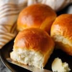 Easy Yeast Rolls Recipe