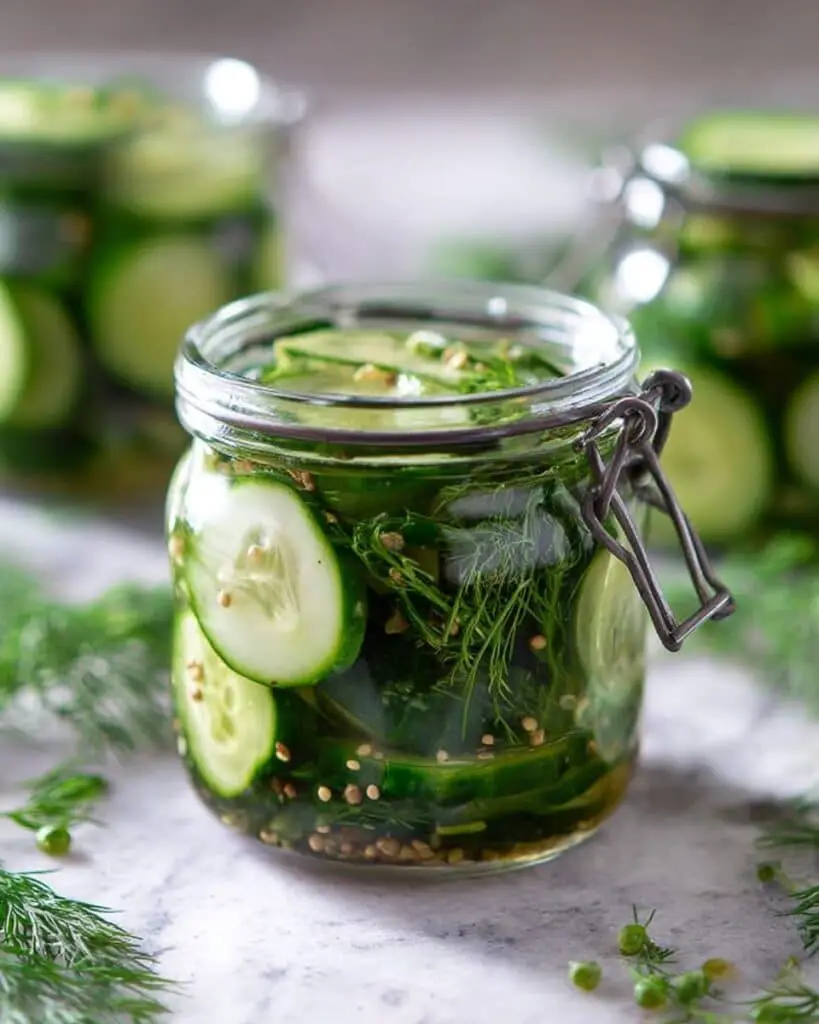 Easy Dill Pickles Recipe