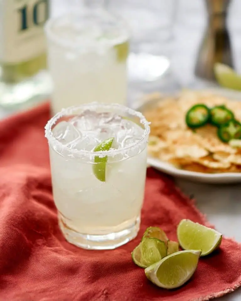 A Perfect 3 Ingredient Skinny Margarita Recipe