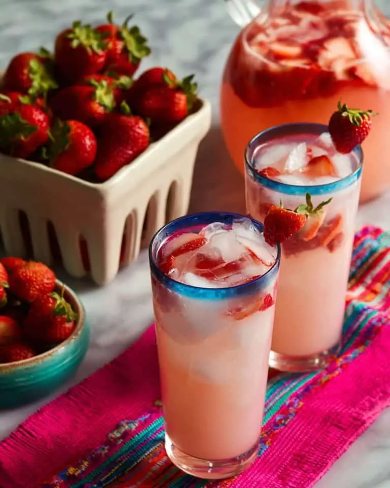 Easy Strawberry Horchata Recipe